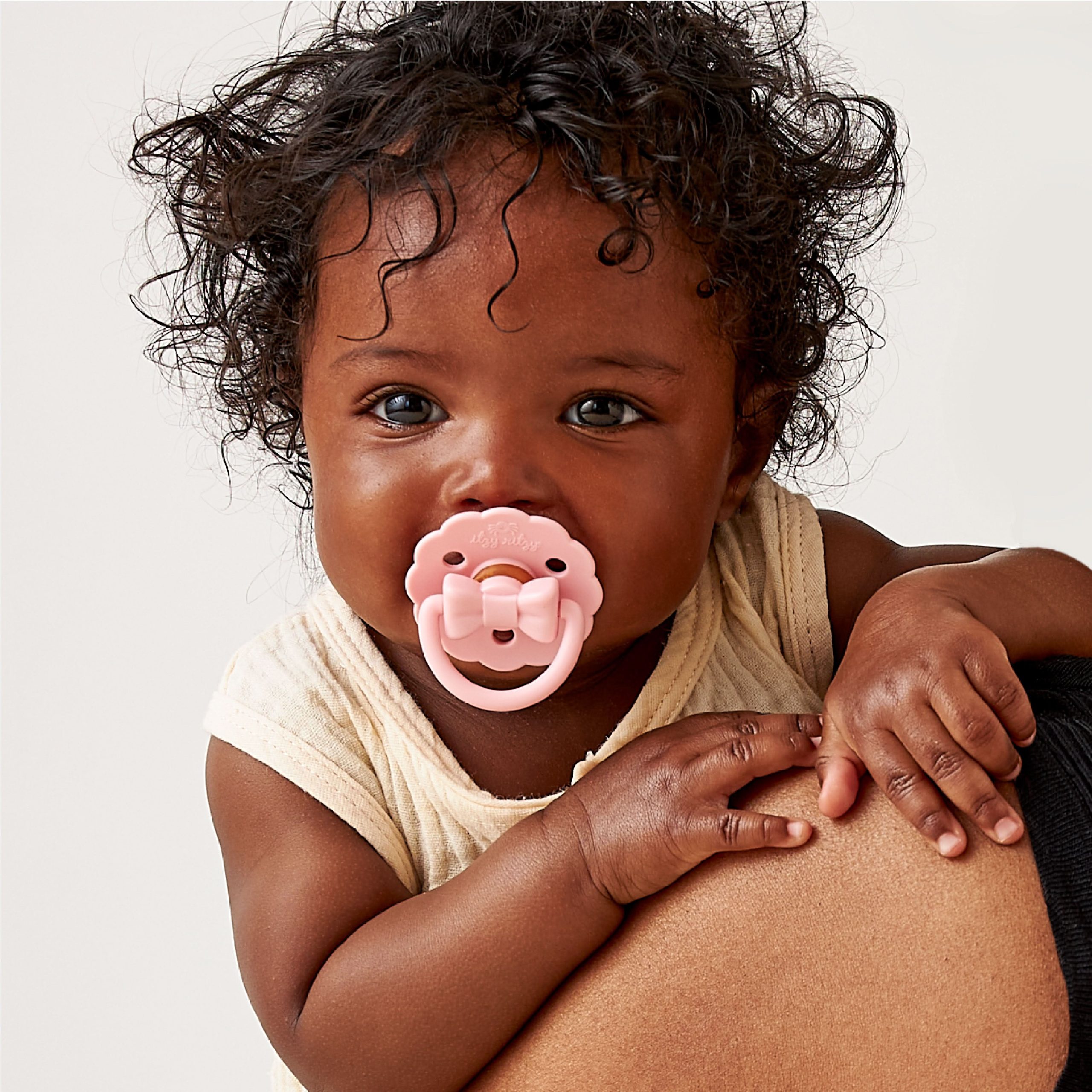 Itzy Soother™ Natural Rubber Pacifier - 0-6M - Image 2
